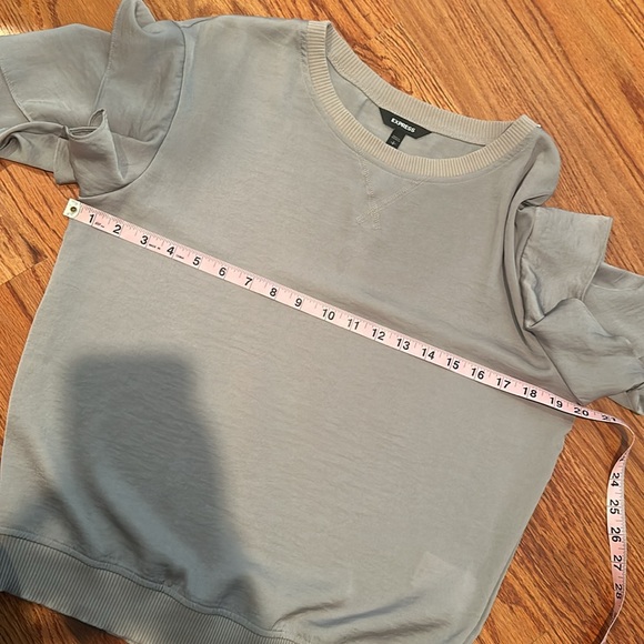 Express Top Ruffle Sleeves - Picture 6 of 8